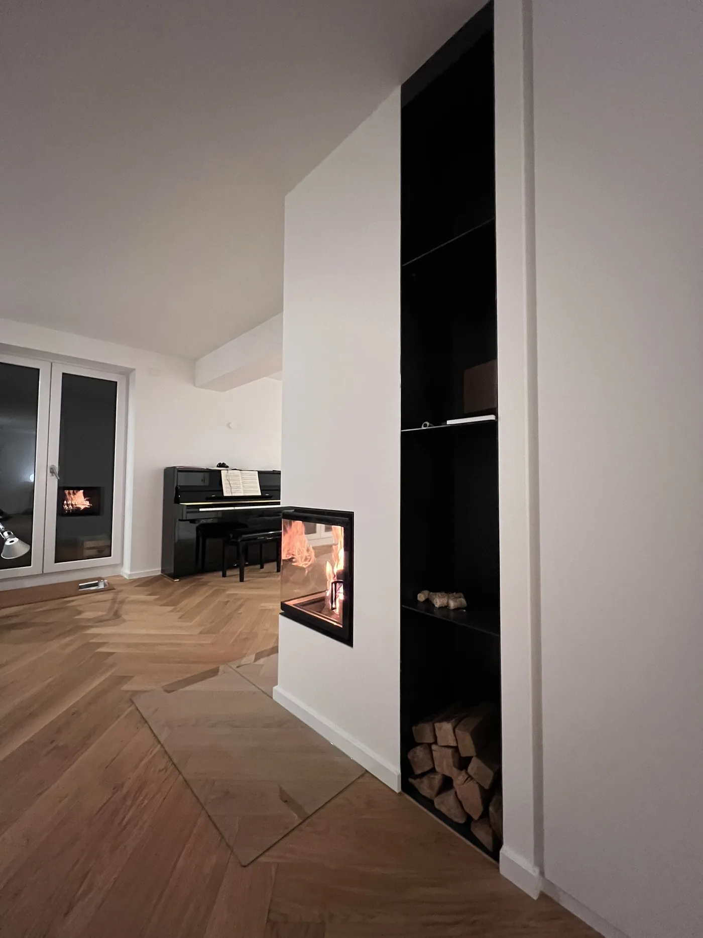 Brennender Eckkamin HOXTER ECKA 51 im Projekt Stuttgart-Sillenbuch – Ansicht 2